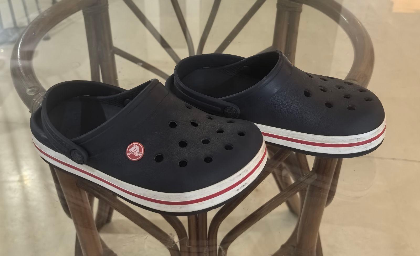 Crocs talla 23 cm en buen estado