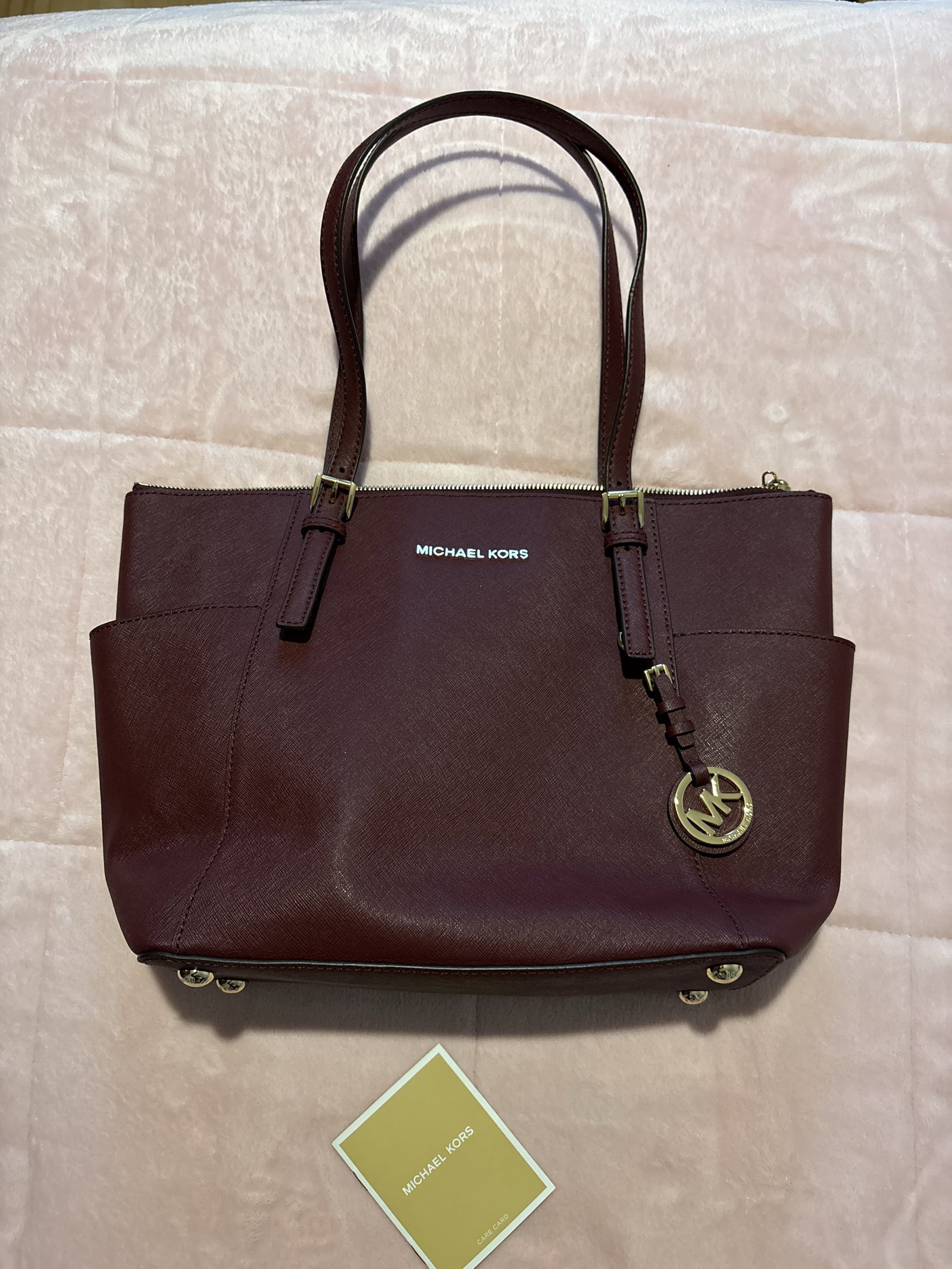 Bolsa Michael Kors Color Burdeos a Estrenar