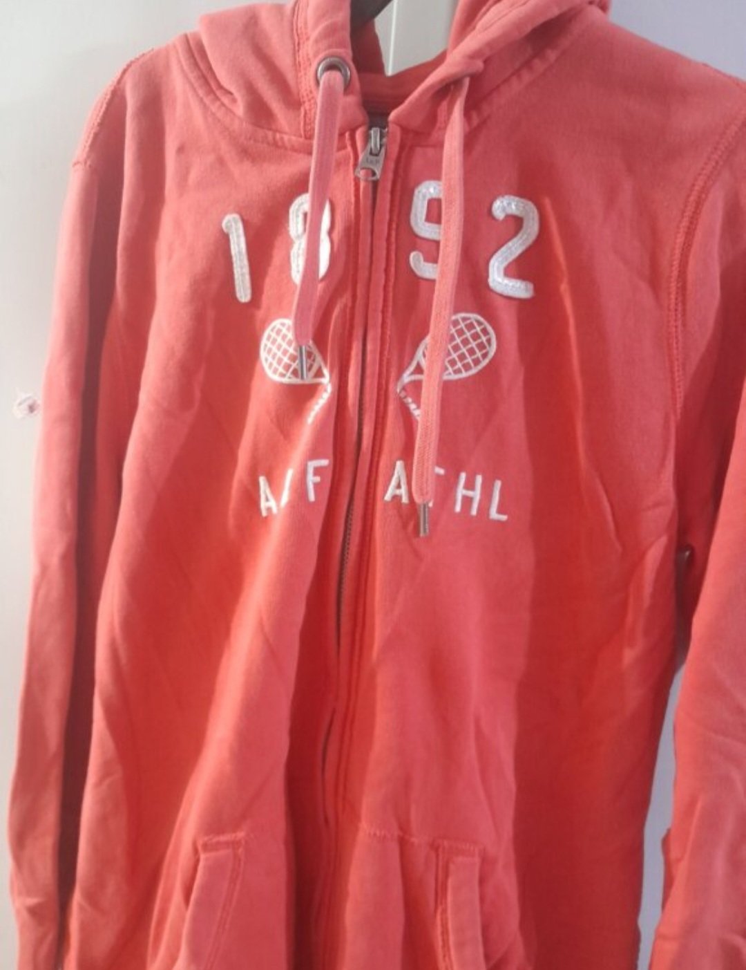 Chamarra delgada Abercrombie & Fitch - Talla L - Color Coral