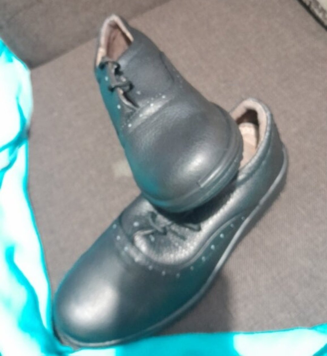 Zapatos con Agujetas Negros Nuevos