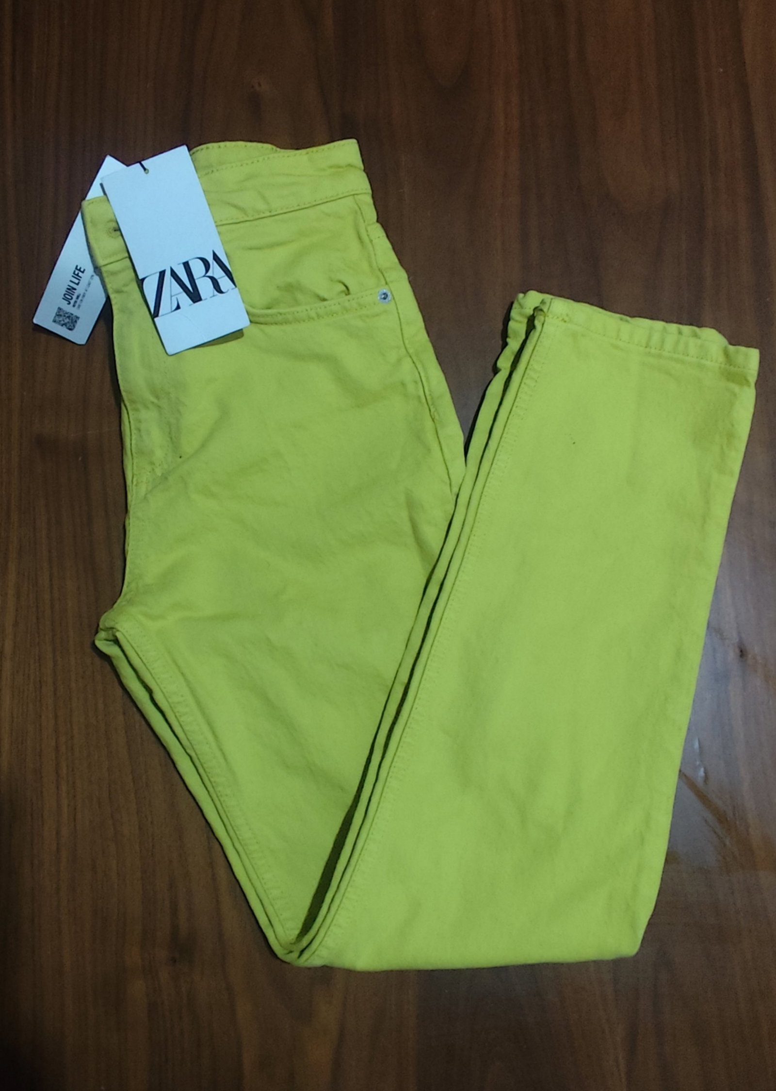 Jeans Zara Nuevos Color Verde Limón Talla 24