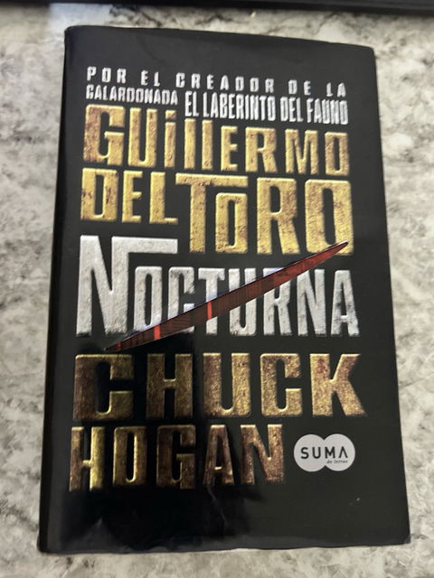 Nocturna de Guillermo del Toro y Chuck Hogan