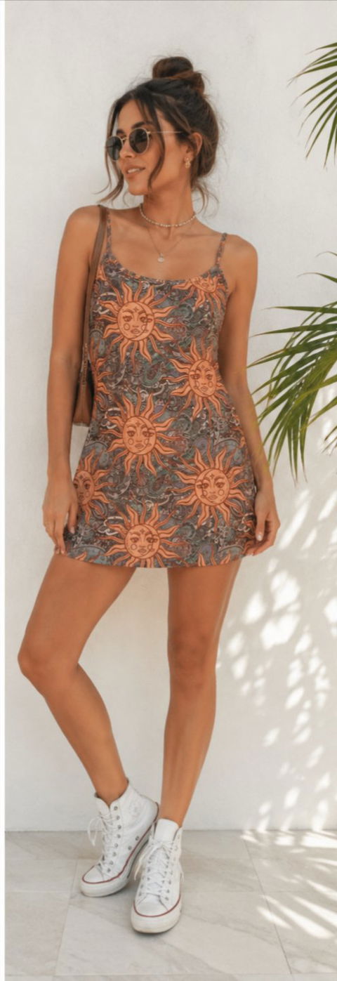 Vestido fresco diseño luna/sol como nuevo