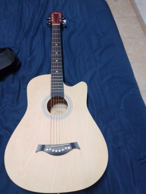 Guitarra nueva