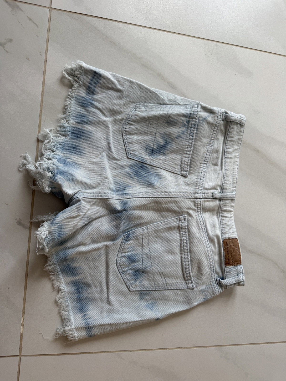 Shorts American Eagle con efecto desgastado
