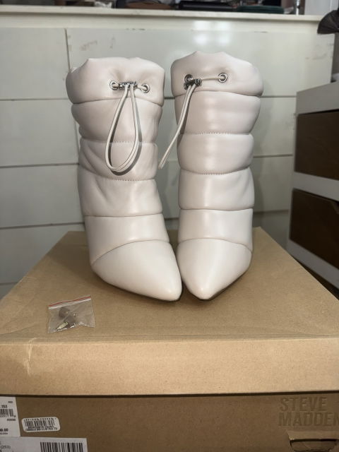Botines Steve Madden color hueso
