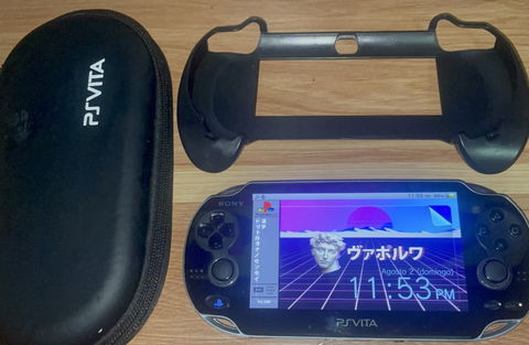 Ps vita 120 gb con emuladores y juegos liberados + accesorios