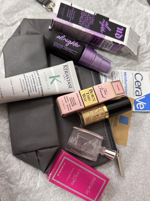 Cosmetiquera La Roche Posay con Productos Minis