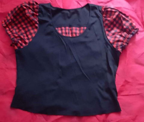 Blusa de Tela Delgada con Encaje y Manga Francesa - Shein 4XL