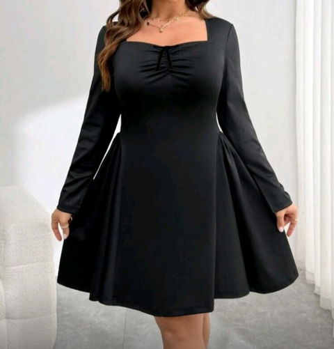 Vestido Shein Curve Negro con Escote Cuadrado - Nuevo