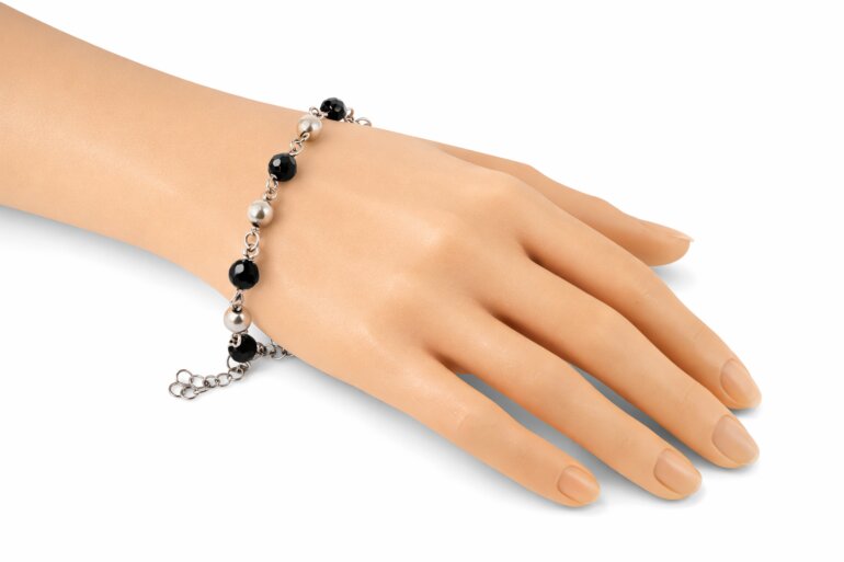 Pulsera de plata y cristal negro
