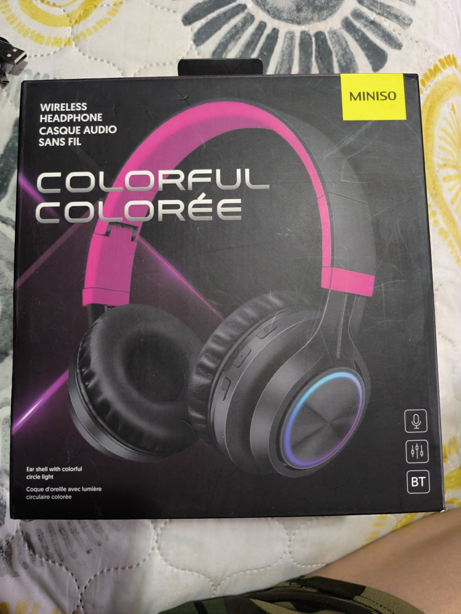 Audífonos Inalámbricos Coloridos MINISO - Modelo 2101