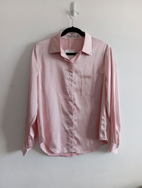Blusa satinada rosa claro de manga larga New Feeling S/M