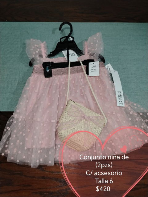 Vestido y conjunto de niña con accesorios