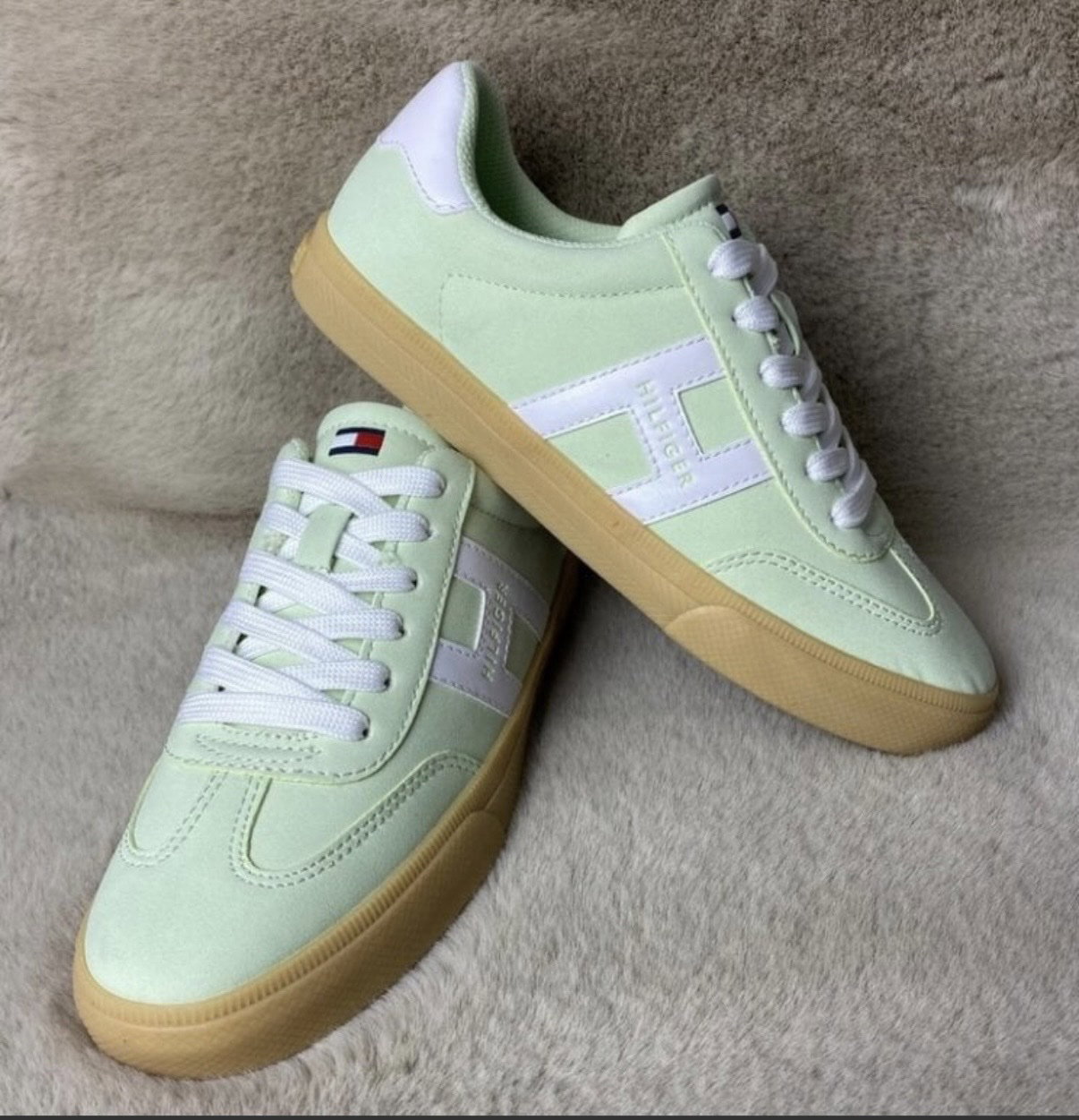 Tenis Tommy 