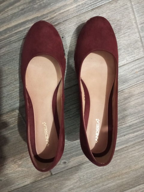 Zapatilla de Tacón Puente Andrea, Talla 25, Color Vino