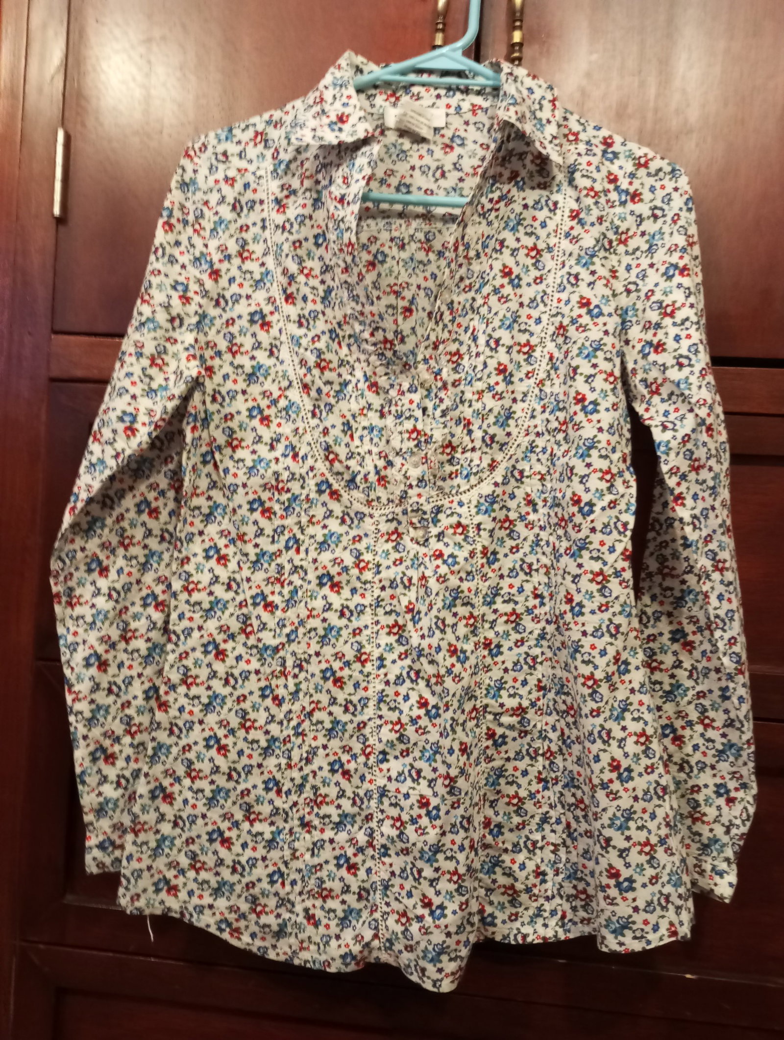 Blusa floreada de manga larga Samanta, talla M