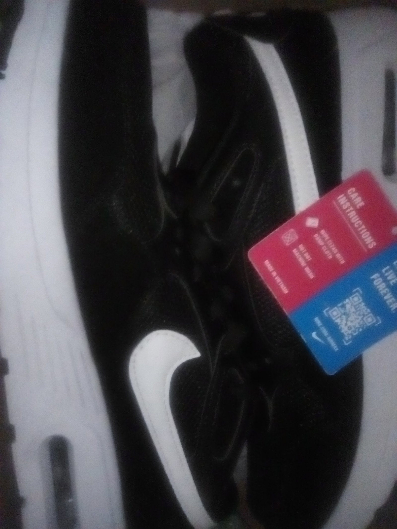 Tenis Nike originales negros con blanco en excelente estado del número 8 30