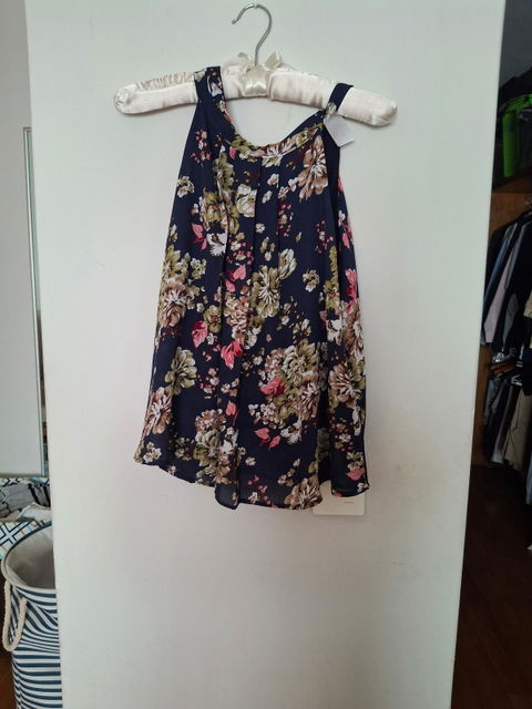 Blusa sin mangas con estampado floral