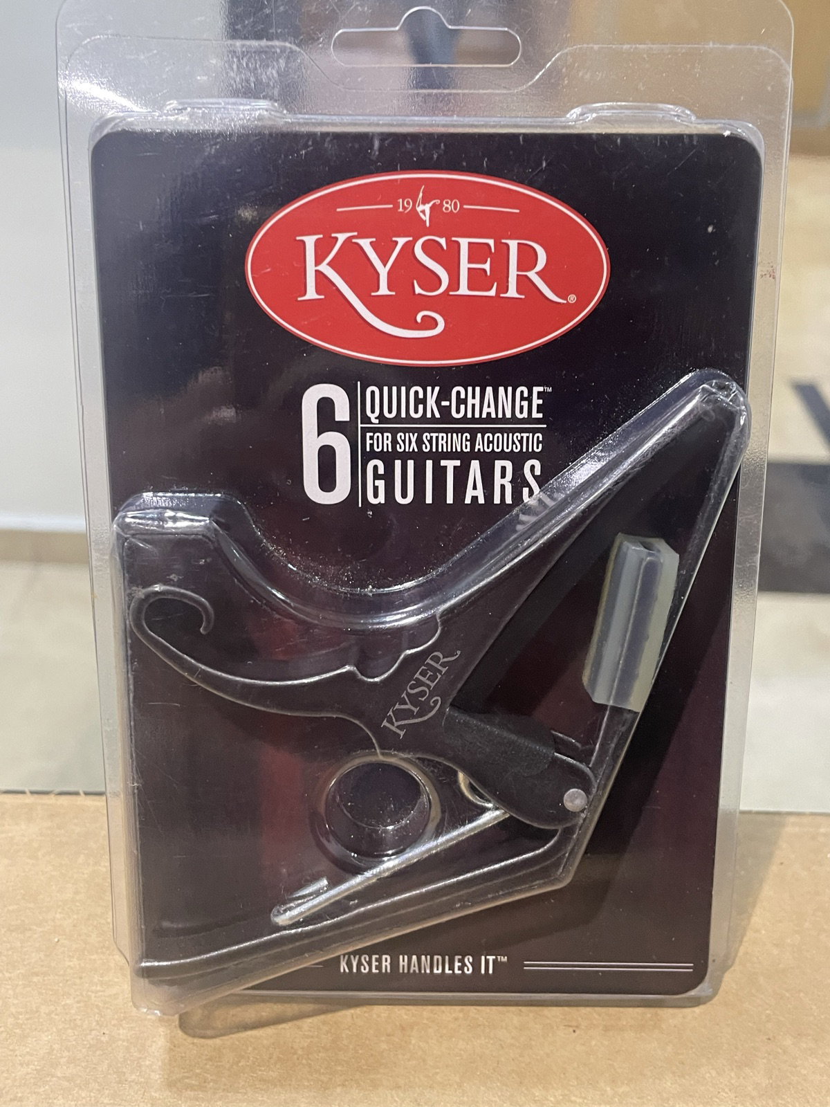 Capo para guitarra eléctrica Kyser KG6BS color negro