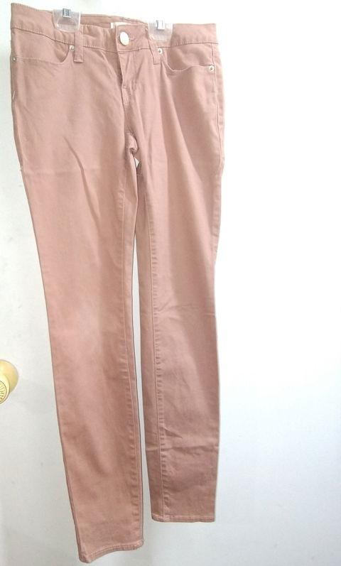 Pantalones de Mezclilla Ajustados No Boundaries Color Beige Rosa Talla 1