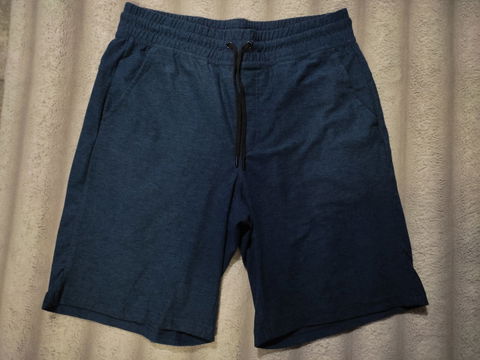 Short deportivo 90 degrees