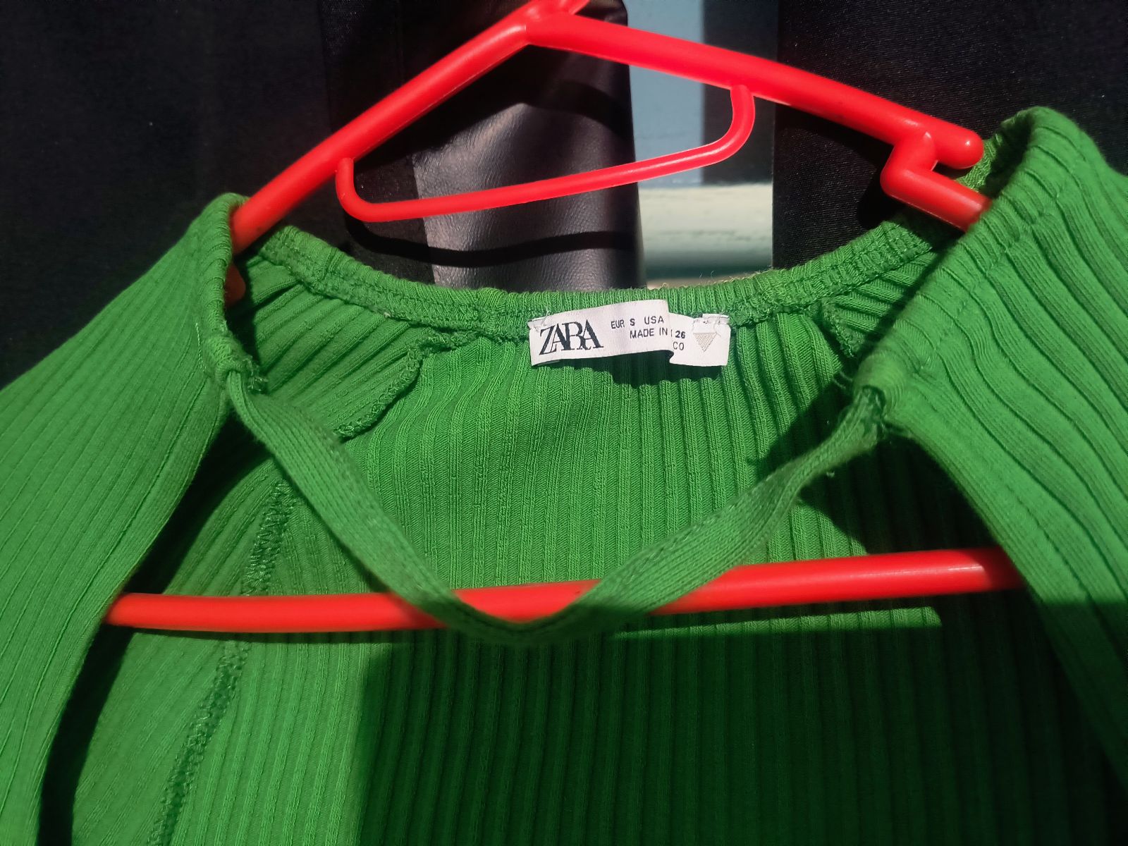 Vestido largo verde ZABA de manga larga