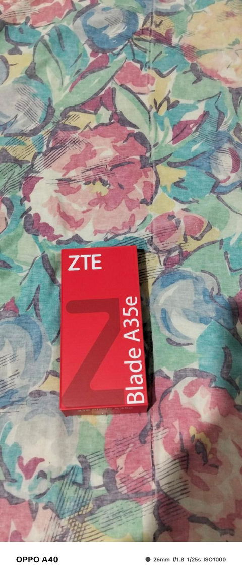 Celular ZTE Blade A35e 64 GB en buen estado