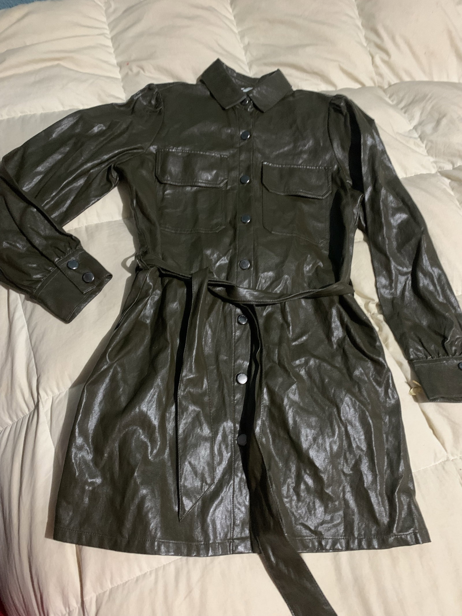 Vestido corto de vinipiel Zara XS como nuevo