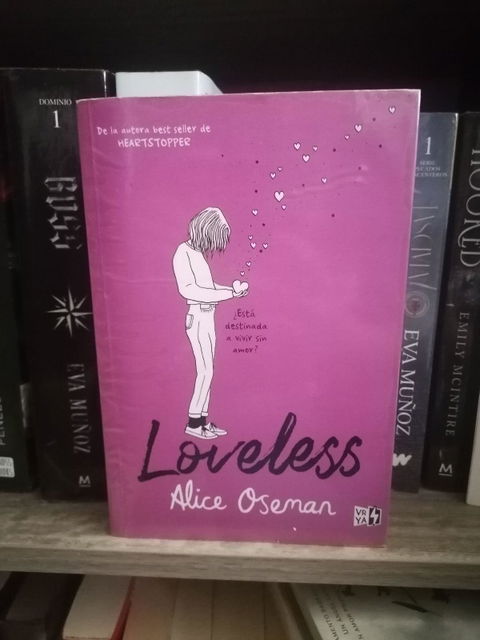 Libro Loveless de Alice Oseman