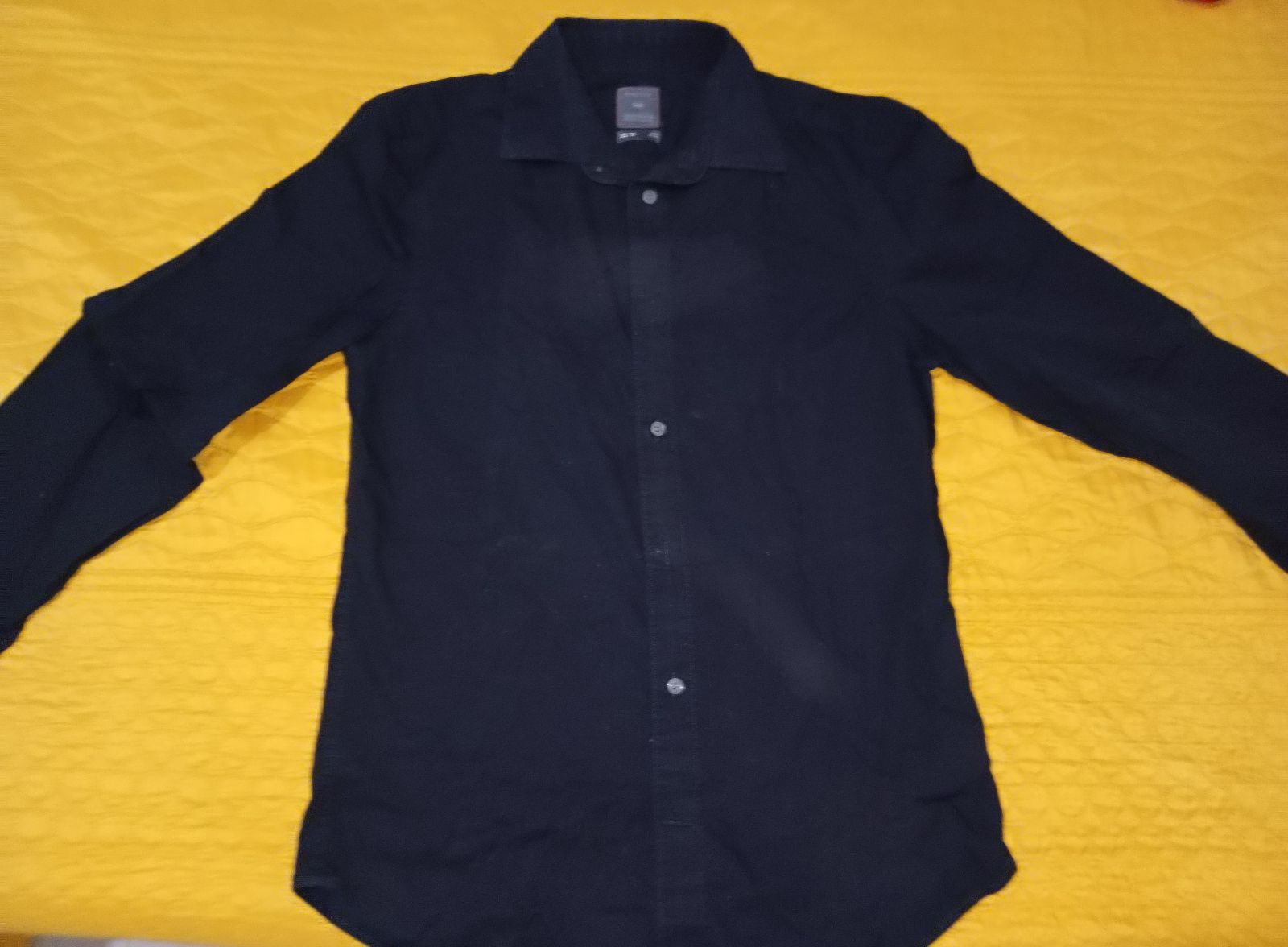 Camisa negra elegante