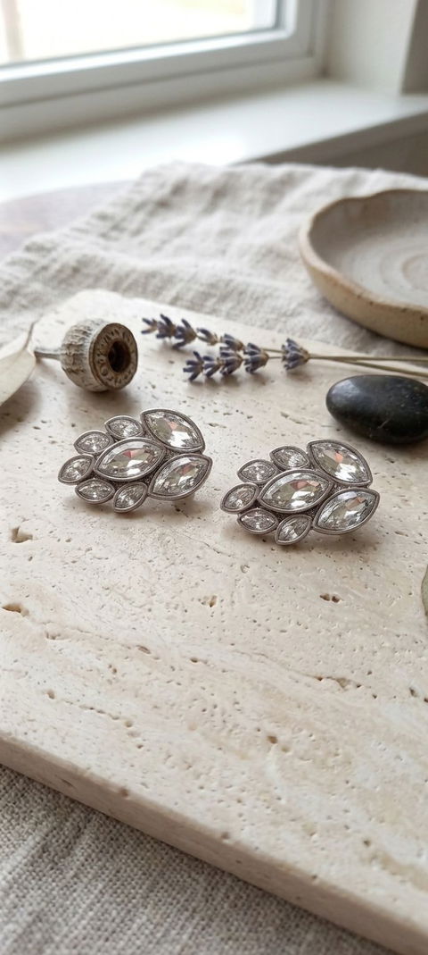 Aretes en forma de hoja con cristales - Marca Nice