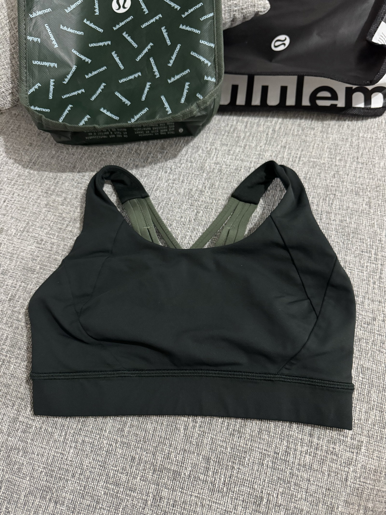 Top Lululemon Deportivo Color Verde Oscuro - Buen Estado