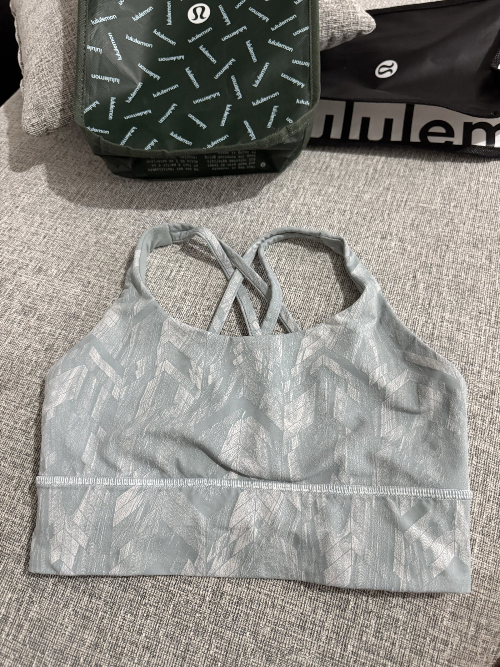 Top Lululemon en Buen Estado - Talla 6