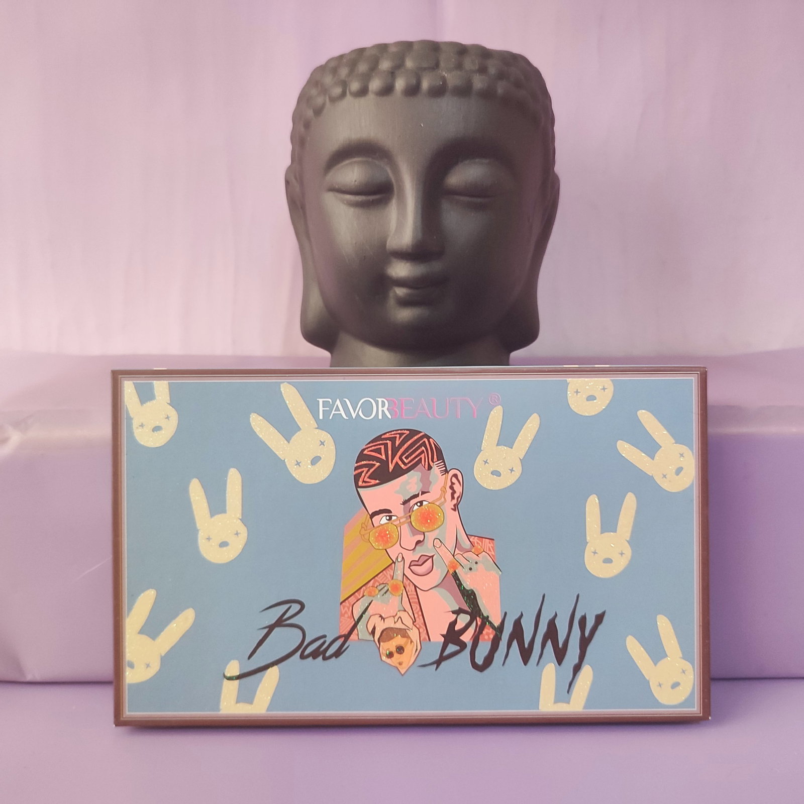 Paleta de Sombras Bad Bunny 18 Colores - Nueva