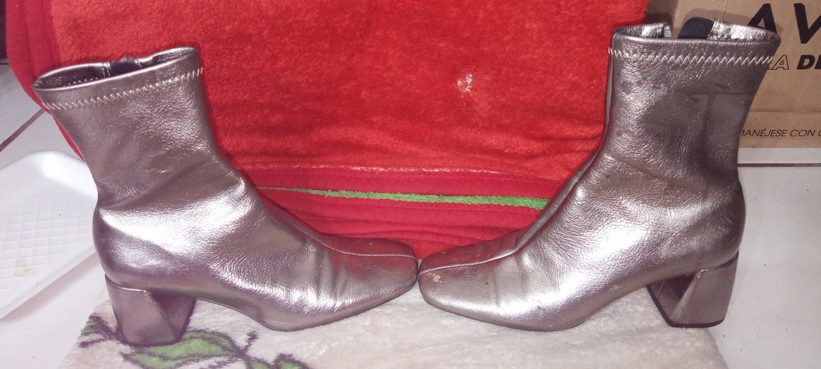 Botas Vaqueras Brillantes como Nuevas