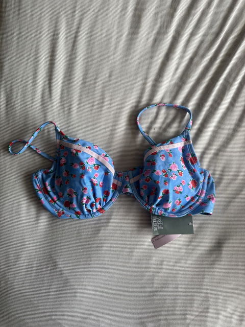 Top de traje de baño nuevo Shade & Shore talla M