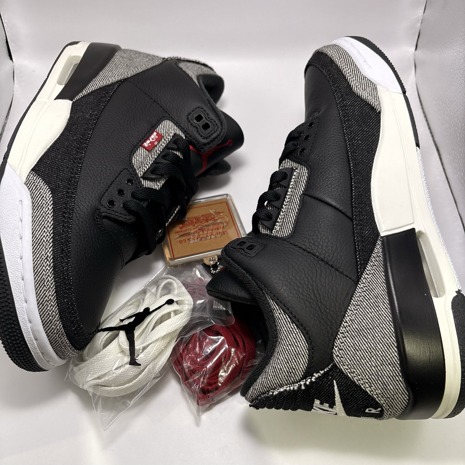 Jordan 3 x Levis black 