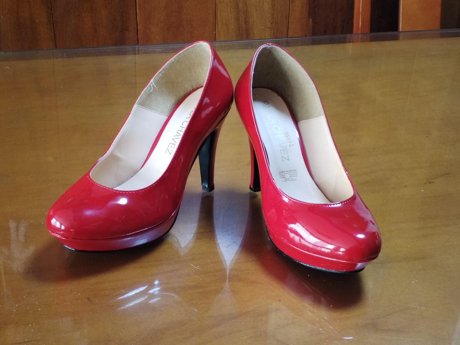 Zapatillas Rojas de Charol