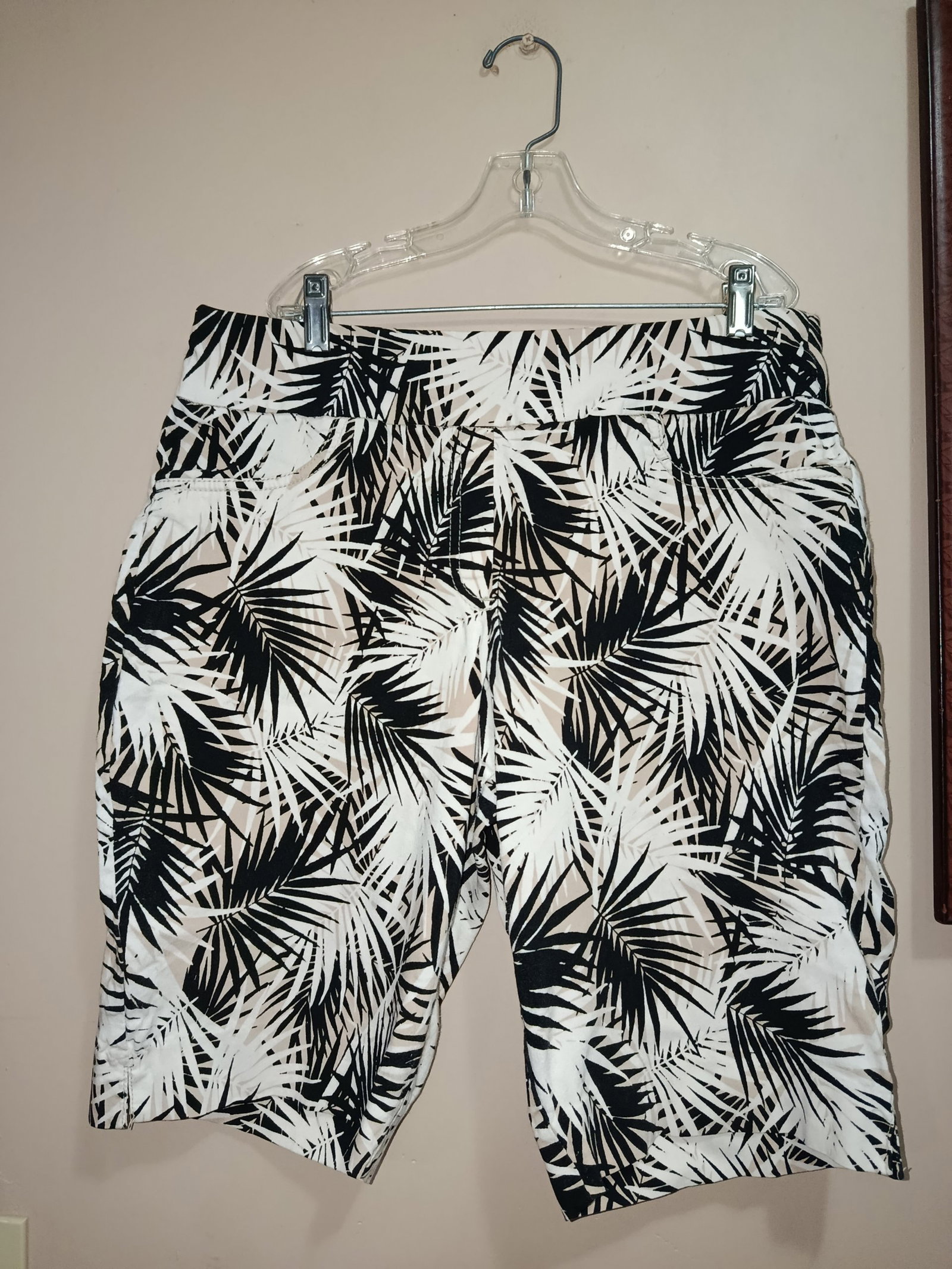 Bermudas Ruby Rd Estampado Tropical - Talla 16