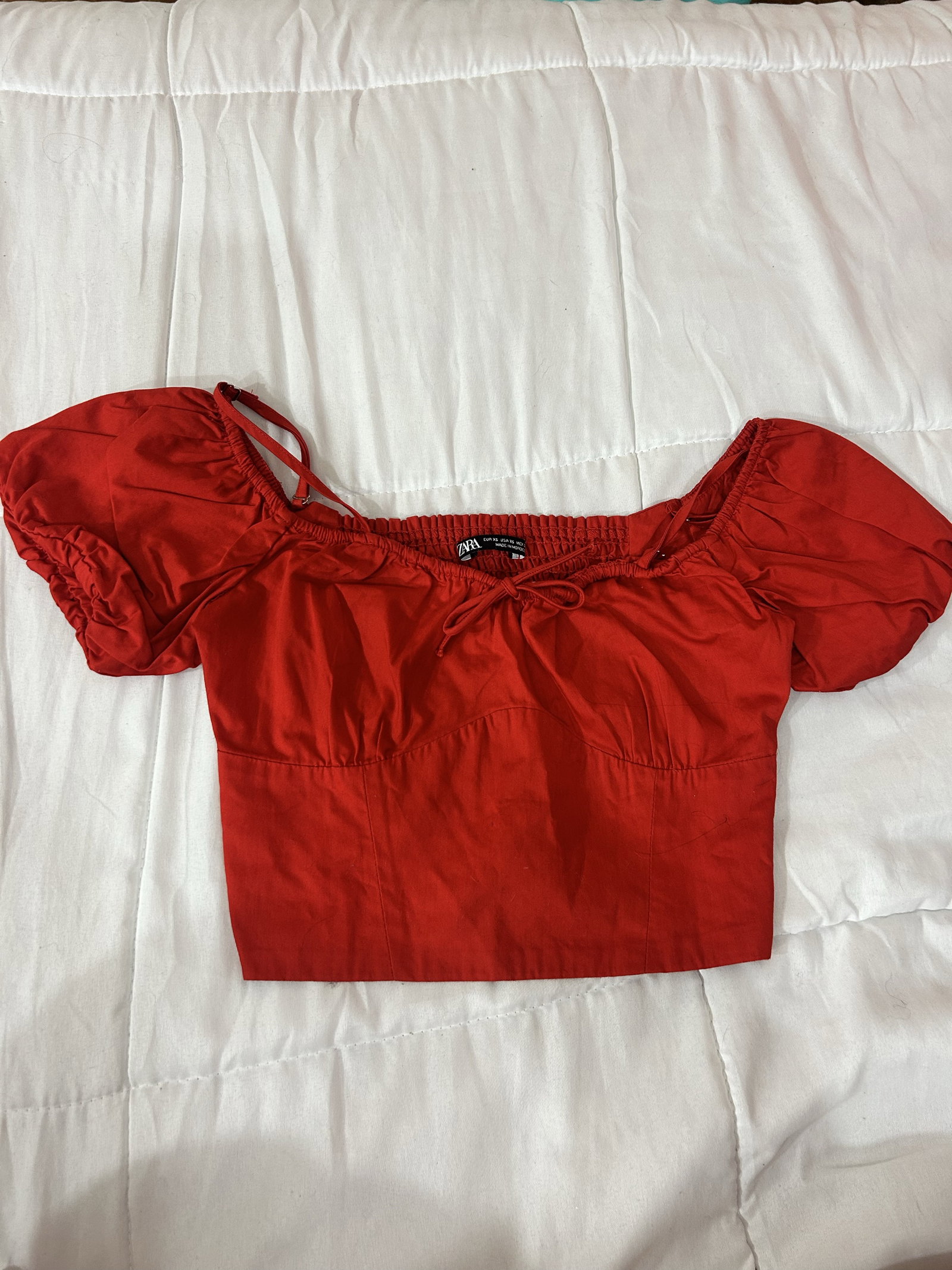Blusa ZARA Roja Talla XS - Como Nueva