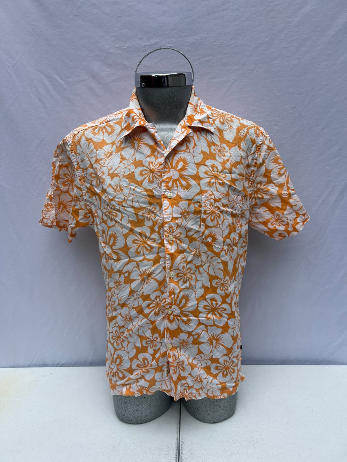 Camisa Hawaiana GAP Talla L Blanca con Naranja