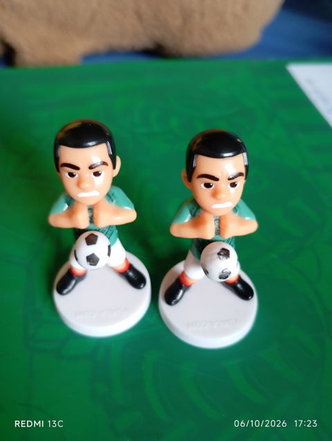 Figuras de vuala sorpresa ayudame a venderlo por favor muchas gracias 🫂🫂 si me quieres ayer ♥️♥️♥