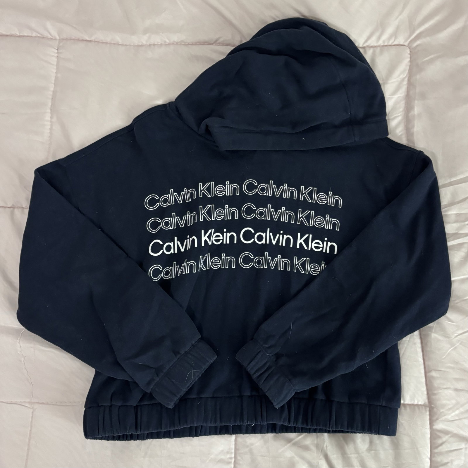 Sudadera Calvin Klein en Buen Estado