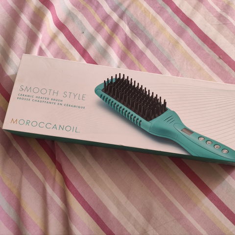 Cepillo caliente para moldear el cabello (styling) Moroccan oil💙