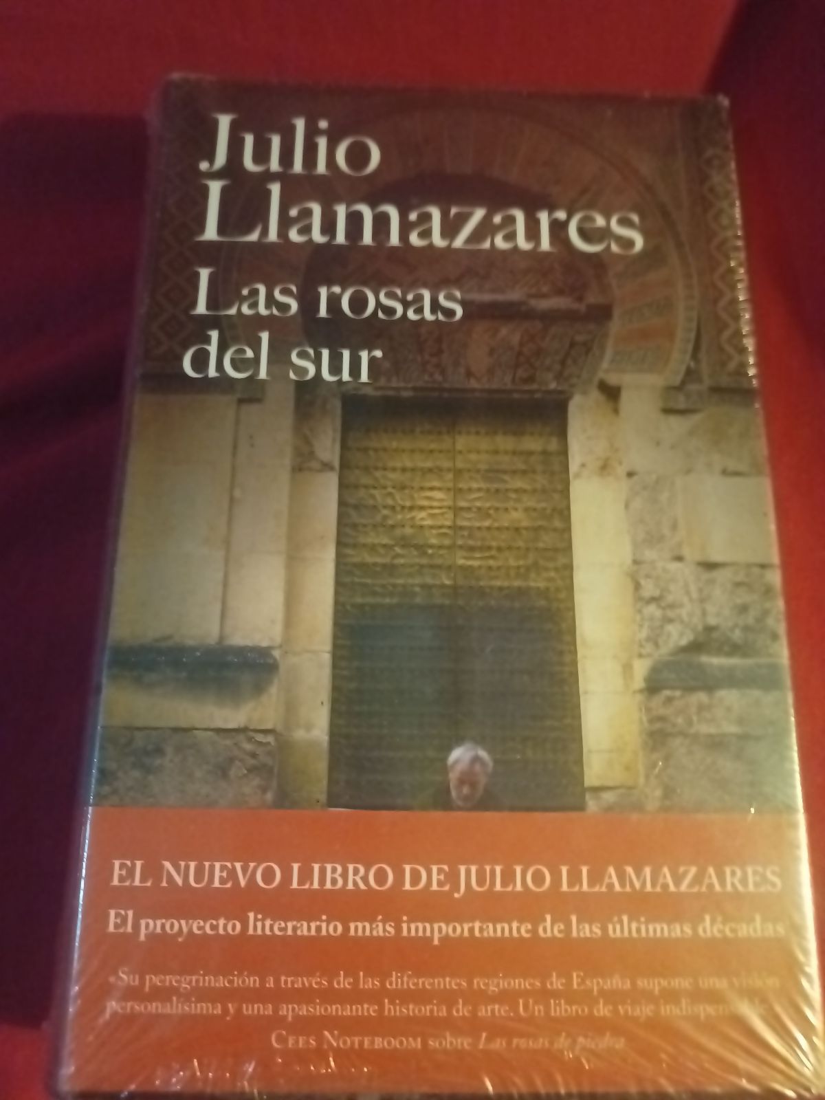 Libro 'Las rosas del sur' de Julio Llamazares