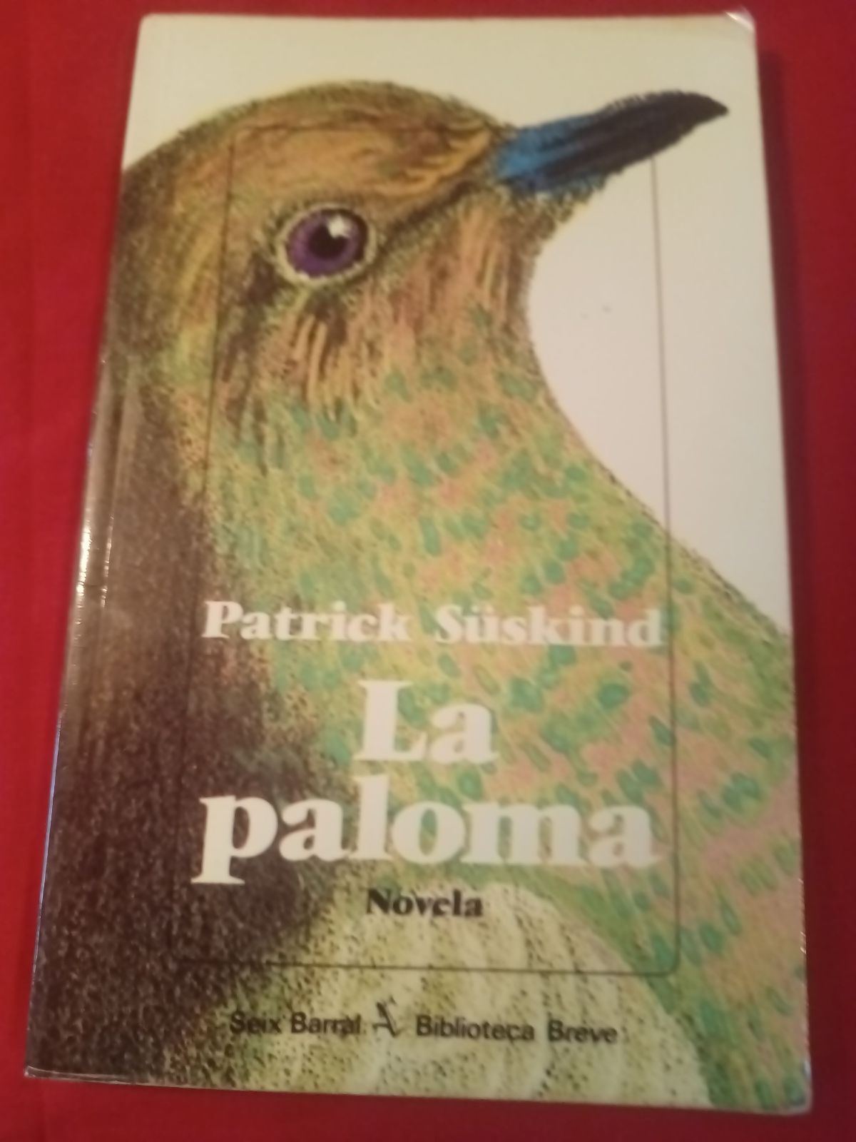 Libro 'La paloma' de Patrick Süskind