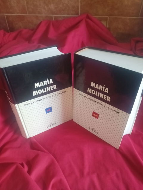Diccionario de uso del español María Moliner