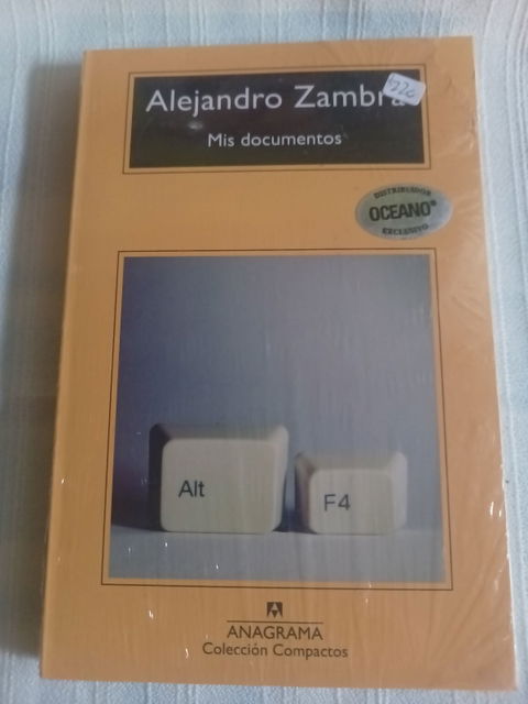 Libro 'Mis documentos' de Alejandro Zambra
