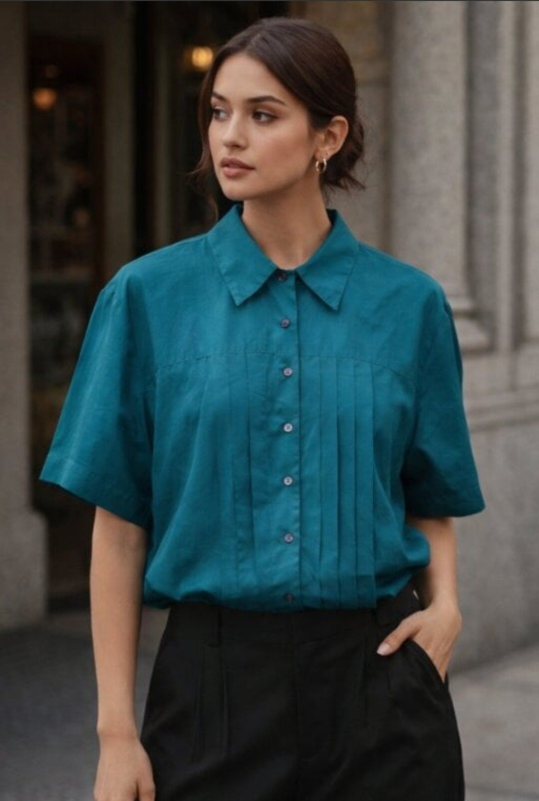 Camisa de Mujer Liz Baker Essentials - Manga Corta Plisada